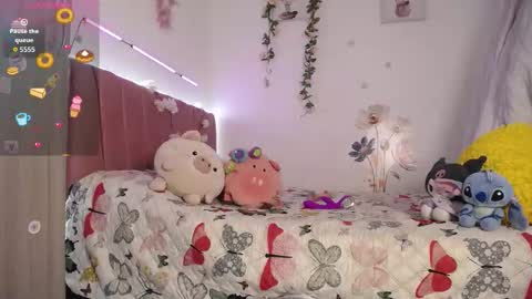 liahdiaz_ online show from February 3, 12:42 pm