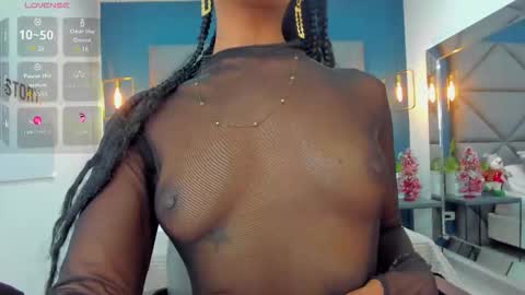 liahparis online show from December 18, 2:45 pm