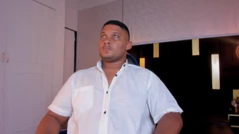 Liam Carters online show from April 1, 7:00 pm