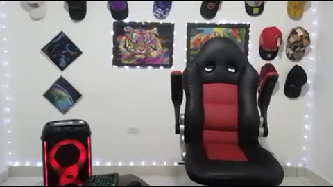 Andres online show from December 15, 11:01 pm