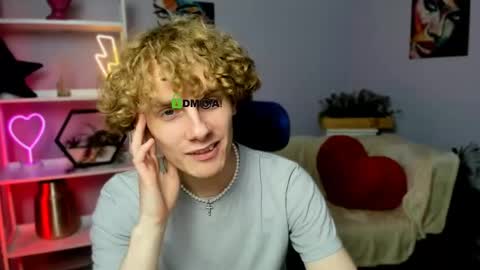 Liam online show from March 8, 10:32 am