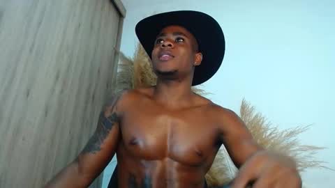 liam_bolt online show from December 18, 12:39 am