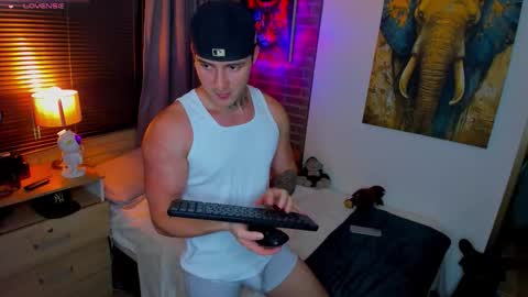 liam online show from March 28, 4:03 am