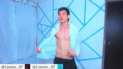 Liam scott77 online show from December 19, 2:51 am