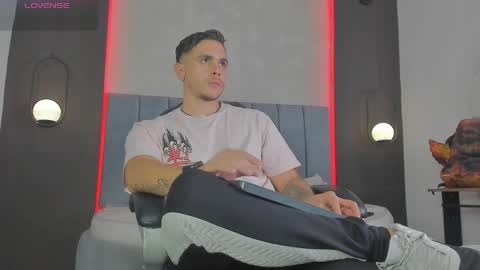 Liam online show from March 29, 10:00 pm