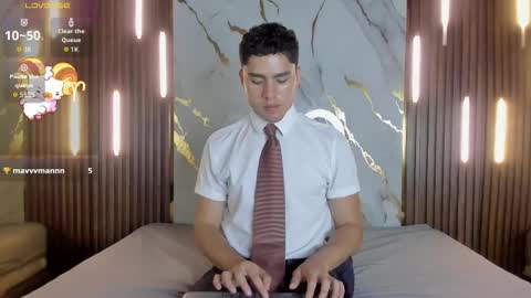 Liam online show from November 29, 1:19 pm