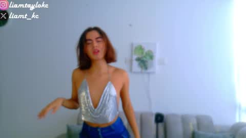 Snapshot of liamtaylor_ chatting on December 6, 7:28 pm Tell me Liam online show from December 6, 7:28 pm