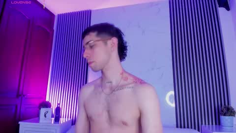 Liam online show from March 5, 9:46 pm