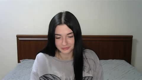 liana_diva online show from March 12, 11:44 pm