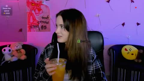 Little Liana  online show from June 5, 6:57 pm