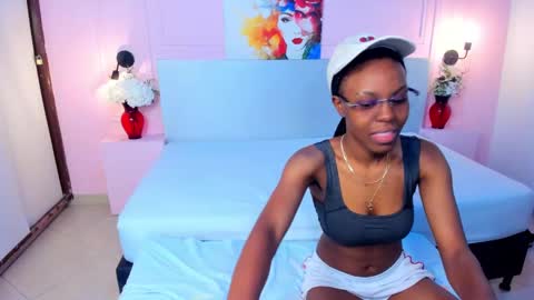 LiannaDixon online show from February 9, 2:29 pm
