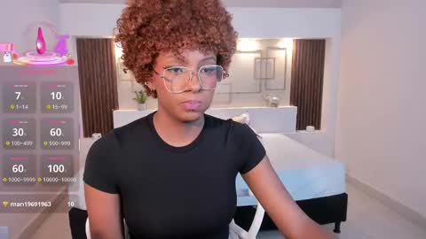 Lianna Dixon online show from October 10, 9:30 pm