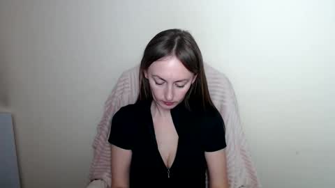 Lia online show from April 17, 11:56 am