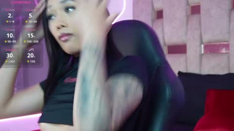 liasuaza online show from June 6, 1:28 pm