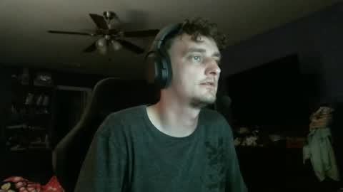 cutiepie101 online show from April 5, 9:17 am