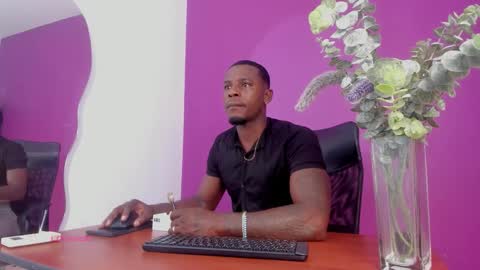 lievelinng online show from September 19, 12:09 pm