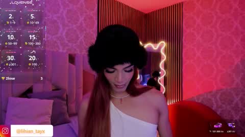 LIHIAN online show from November 2, 3:50 am