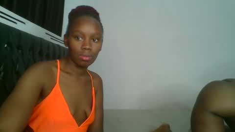 lil_meg online show from February 17, 11:53 am