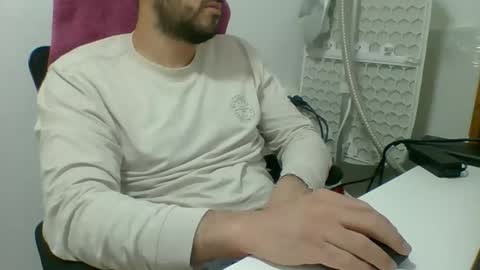 lil_sso online show from April 12, 12:53 pm