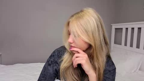 Emma online show from October 28, 10:49 am