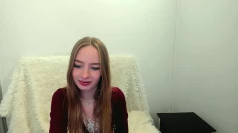 LiliaDesire online show from December 6, 9:16 am