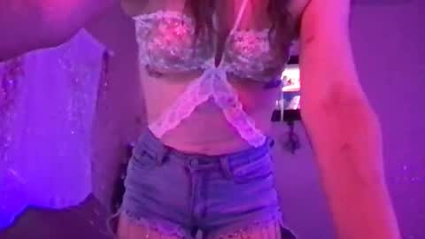 Miss Mysterio online show from December 5, 9:19 am