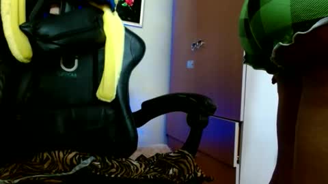 lilcutekitty_ online show from November 16, 7:05 pm