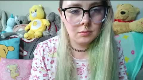 emily ryanson online show from April 9, 8:47 pm