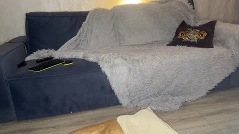 Lili online show from December 2, 4:38 pm