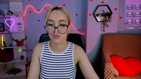 Lili online show from March 29, 11:56 am