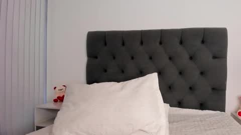 Lili online show from February 17, 11:04 pm