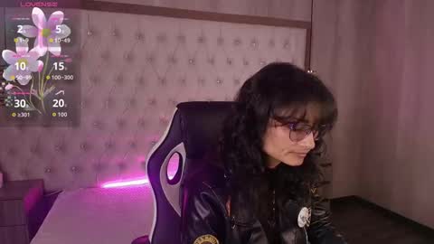 lili_clan online show from October 30, 2:39 pm