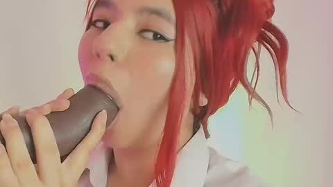 Lili online show from November 25, 2:16 pm