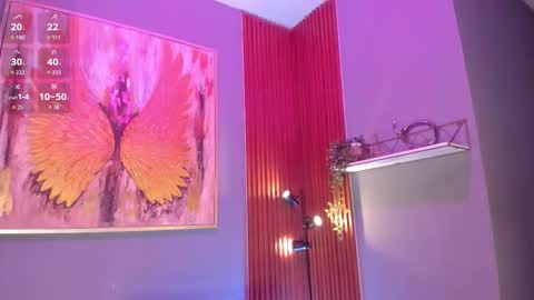 holis soy lily chang no olvides el pulgar arriba es muy importante para mi 3 independent model online show from November 4, 7:48 pm