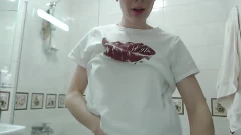 Liliana online show from April 8, 9:18 pm