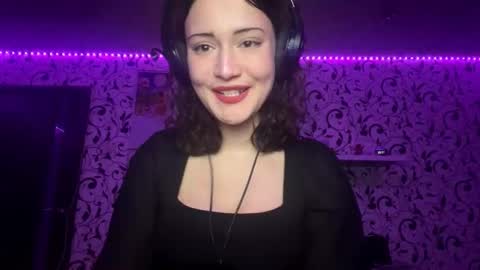 Lili online show from November 9, 5:37 pm