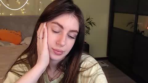 Lilu online show from November 26, 1:14 am