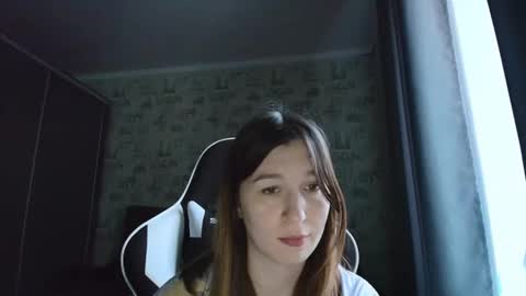 liliawoolf online show from April 10, 3:28 pm