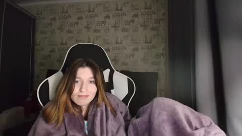 liliawoolf online show from November 17, 7:27 pm