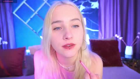 lilielfie online show from February 11, 12:03 am