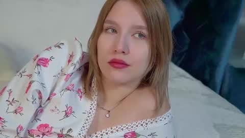 LiliLinn online show from September 13, 4:48 am