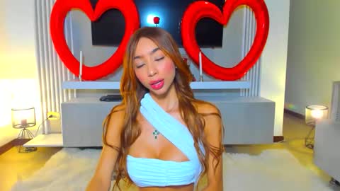 Lili  online show from February 15, 3:31 am