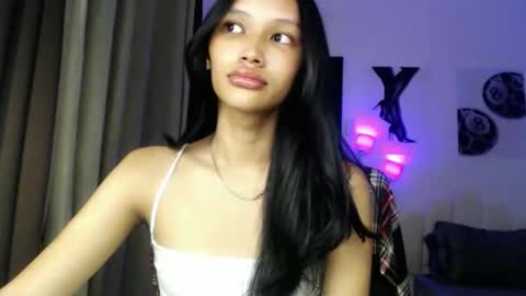 Chloe online show from May 22, 9:05 am