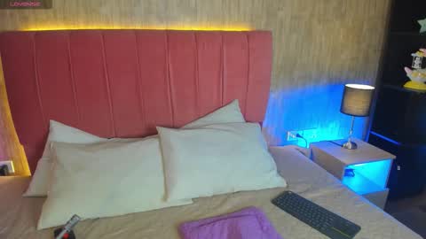 Lilith  online show from November 26, 11:51 am