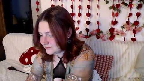 Lilly online show from May 9, 9:21 pm