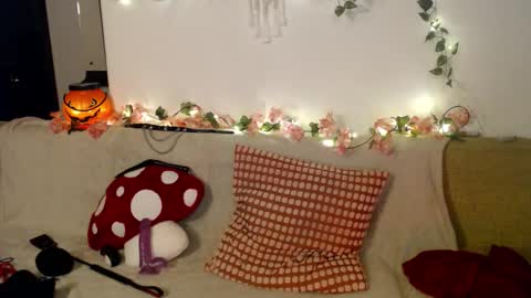 Lilly online show from October 28, 8:21 pm