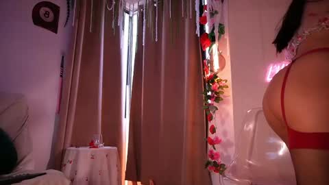 Lilith Rosse online show from April 19, 8:33 pm