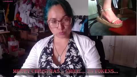 Laura lopez online show from December 24, 6:28 pm