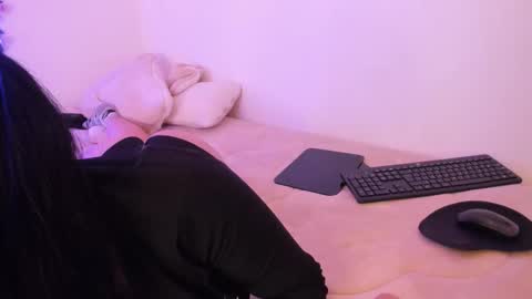 Lilith Salvatore online show from November 27, 5:26 am