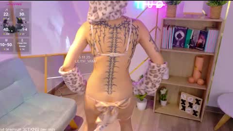 LILITH 200 LIKES   Thursday Clown Costume M online show from November 5, 11:40 pm